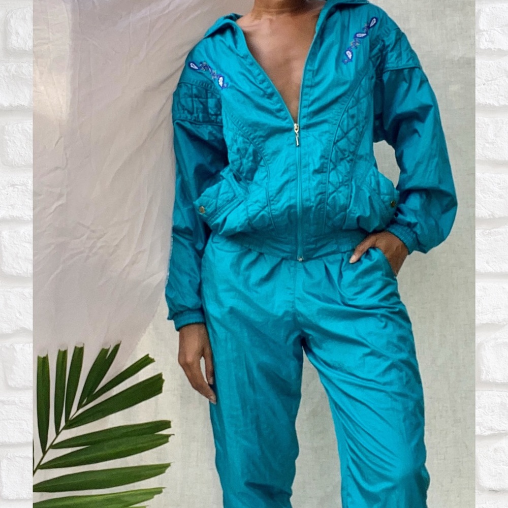 Blue 80s sweatsuit
